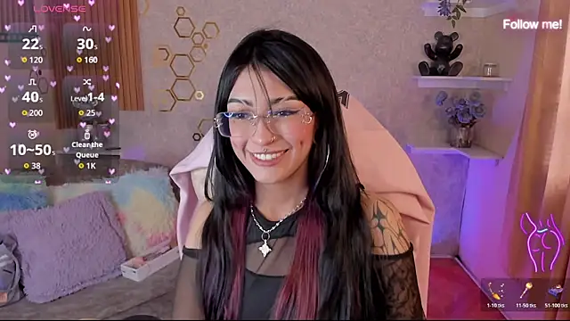 Snapshot of mia_smoke_ chatting on May 2026 03:06:01 PM mia smoke online show from May 2026 03:06:01 PM