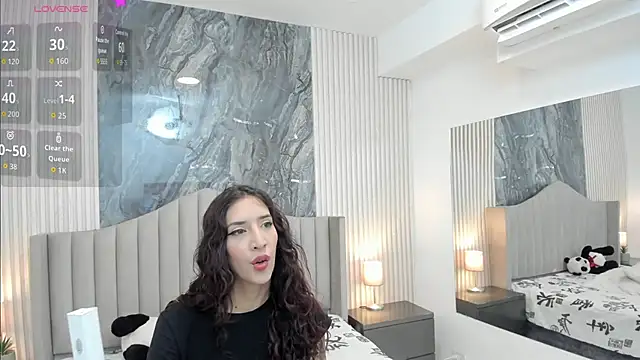Snapshot of Irelia_1 chatting on May 2026 07:33:01 PM Irelia 1 online show from May 2026 07:33:01 PM