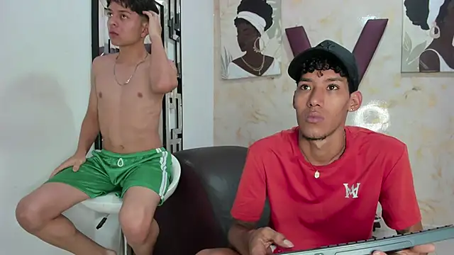 Snapshot of RED_BOYS_XXX chatting on May 2026 01:31:01 PM RED BOYS XXX online show from May 2026 01:31:01 PM