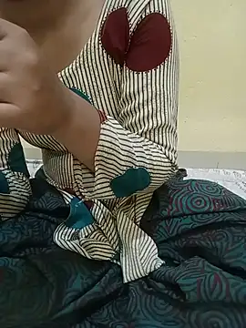 Snapshot of Seema_yadav01 chatting on May 2026 05:26:01 AM Seema yadav01 online show from May 2026 05:26:01 AM