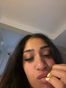 Kira Krush online show from July 2026 12:59:01 PM