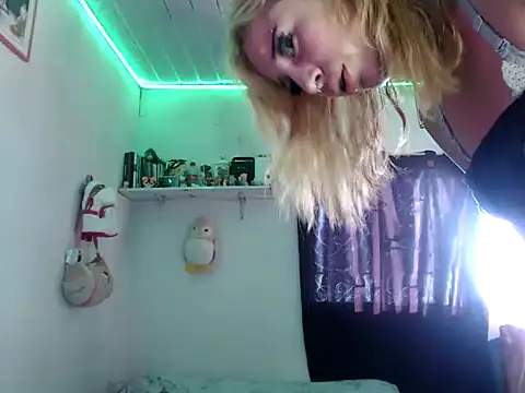 bunnyfoxxd online show from June 2026 09:50:01 PM