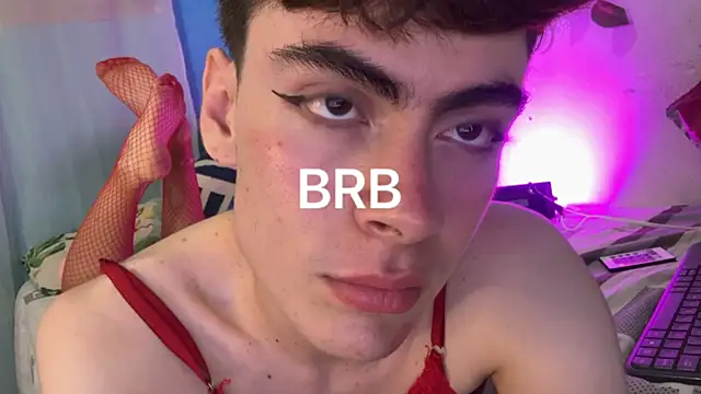 Snapshot of _peachyboy chatting on June 2026 01:06:01 AM peachyboy online show from June 2026 01:06:01 AM