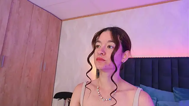 LucyFlame online show from June 2026 04:00:01 AM