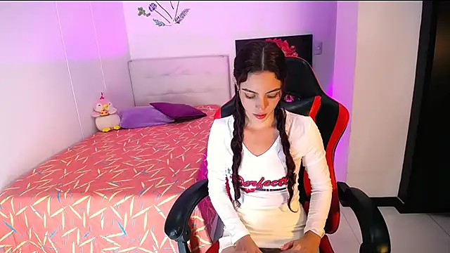 skarlett online show from June 2026 02:05:01 AM