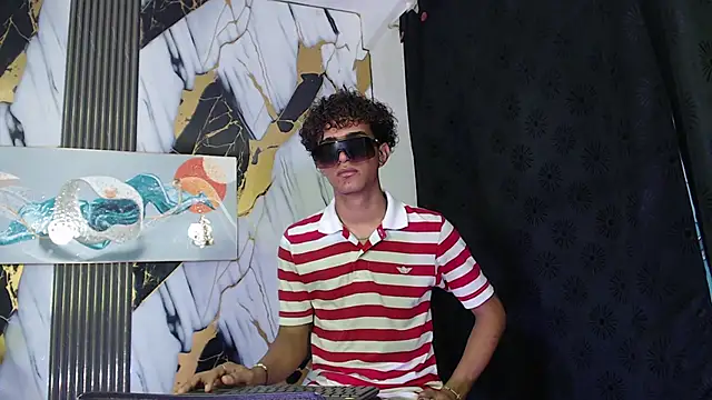 GOLDEN 2026 online show from June 2026 07:24:02 PM