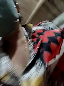 Snapshot of Banana-zz chatting on May 2026 02:47:01 PM Banana-zz online show from May 2026 02:47:01 PM