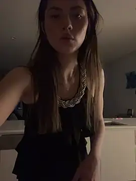 daisycollins online show from June 2026 12:31:02 PM