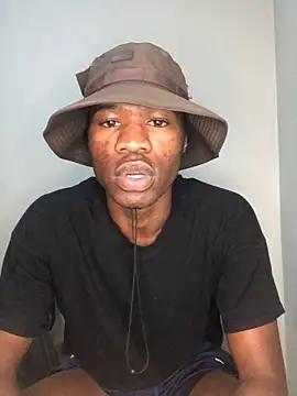 Snapshot of thandolezwe1 chatting on May 2026 08:04:02 PM thandolezwe1 online show from May 2026 08:04:02 PM