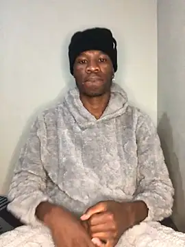 Snapshot of thandolezwe1 chatting on June 2026 08:46:02 PM thandolezwe1 online show from June 2026 08:46:02 PM