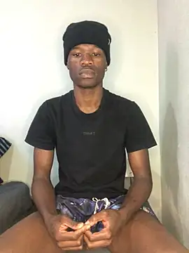 Snapshot of thandolezwe1 chatting on July 2026 01:06:01 PM thandolezwe1 online show from July 2026 01:06:01 PM