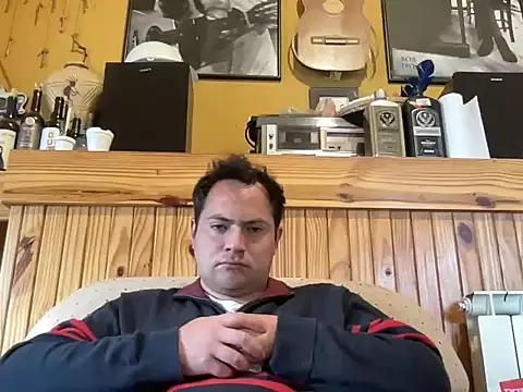 alecsgzz online show from May 2026 08:36:02 PM