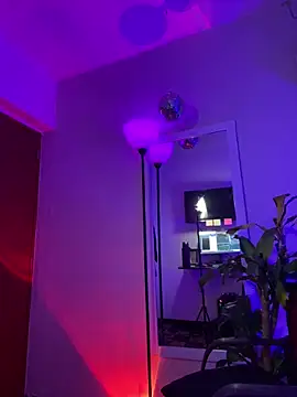 LarryGarzon online show from May 2026 11:21:01 PM