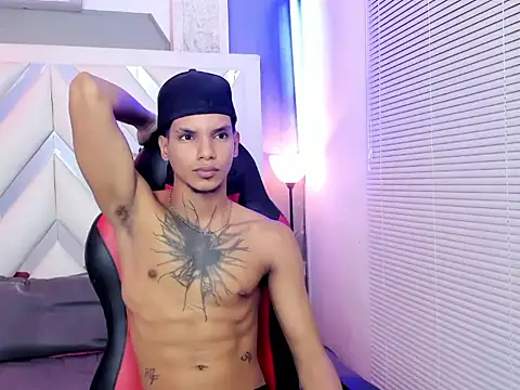 kai storm77 online show from May 2026 03:26:01 AM