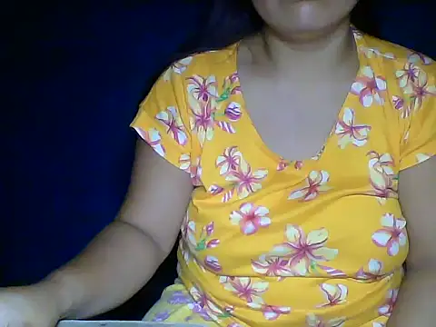 MommyKaye30 online show from May 2026 06:47:02 PM