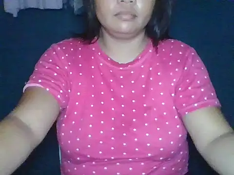 Snapshot of MommyKaye30 chatting on July 2026 06:51:02 PM MommyKaye30 online show from July 2026 06:51:02 PM