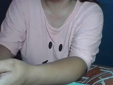 Snapshot of MommyKaye30 chatting on July 2026 08:12:02 PM MommyKaye30 online show from July 2026 08:12:02 PM