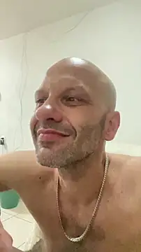 french solo X online show from May 2026 02:44:01 PM