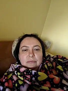 EmmaEmmy40 online show from May 2026 10:10:01 AM