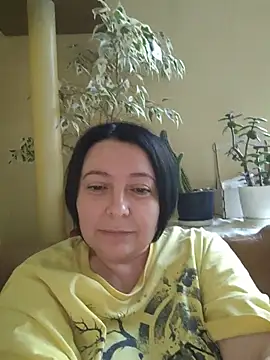 EmmaEmmy40 online show from May 2026 04:56:01 PM