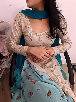 zoya baby  online show from June 2026 03:55:01 AM