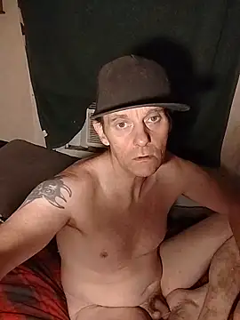 Snapshot of rustle1 chatting on June 2026 08:57:02 PM rustle1 online show from June 2026 08:57:02 PM