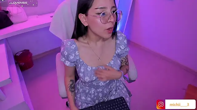 Snapshot of kitty_patitas_suavesss chatting on June 2026 02:50:02 AM kitty patitas suavesss online show from June 2026 02:50:02 AM