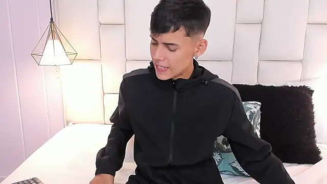 JacobFerrer online show from June 2026 05:25:01 PM