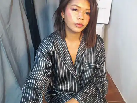charlene pretty online show from May 2026 06:49:02 PM
