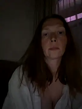 Snapshot of MillaSmileX chatting on May 2026 05:33:01 PM MillaSmileX online show from May 2026 05:33:01 PM
