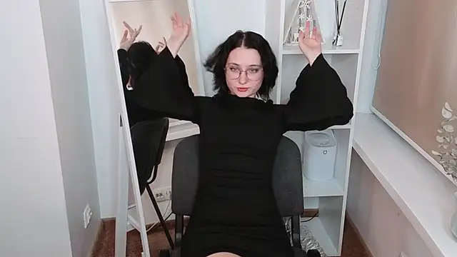 ColleenCabe online show from May 2026 04:58:02 PM