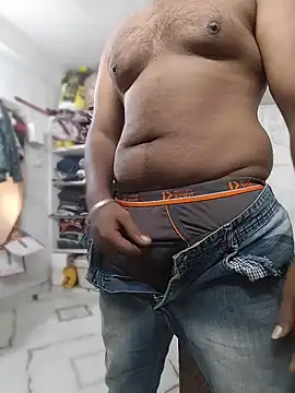 smallIdick 69 online show from June 2026 03:52:02 AM