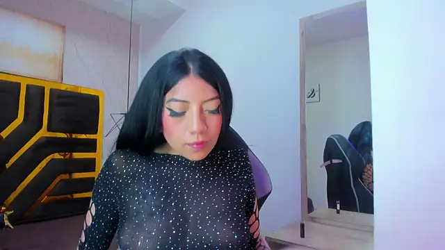 Ey Im simone  online show from July 2026 12:33:01 PM