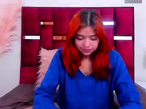 Snapshot of KayleeMei chatting on June 2026 12:35:01 PM KayleeMei online show from June 2026 12:35:01 PM