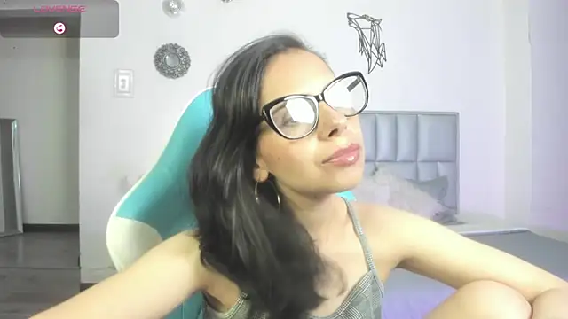 Shanttal queen online show from June 2026 03:49:01 AM