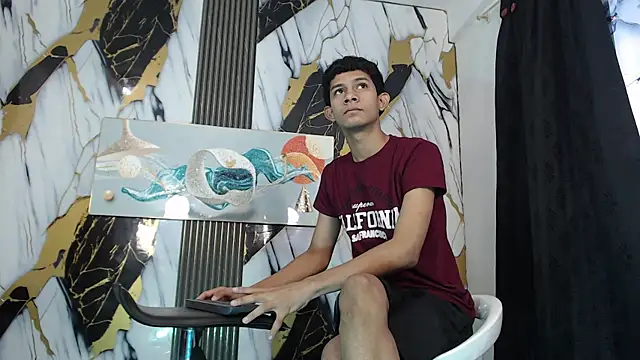 TWINKS BOYSX online show from June 2026 03:34:02 PM