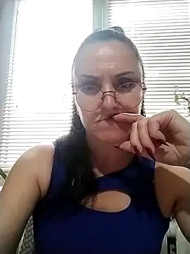 Snapshot of MillaMia45 chatting on May 2026 03:39:02 PM MillaMia45 online show from May 2026 03:39:02 PM