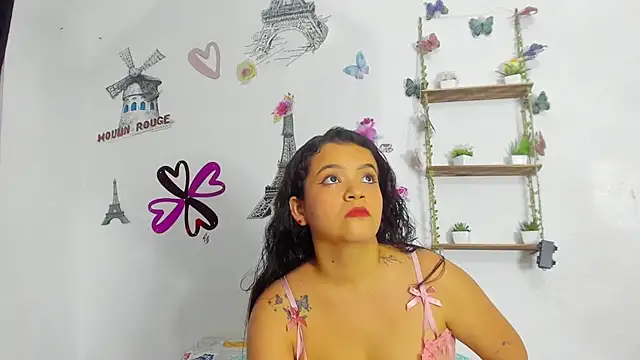 Snapshot of Lunaa_Vega chatting on May 2026 01:14:02 AM Lunaa Vega online show from May 2026 01:14:02 AM