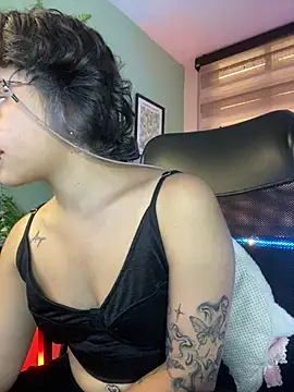 Lusiana   online show from May 2026 01:30:02 PM