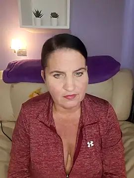 Snapshot of Velvet-Milf chatting on May 2026 09:37:02 AM Velvet-Milf online show from May 2026 09:37:02 AM