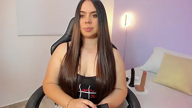 luna blazze  online show from June 2026 12:42:02 PM