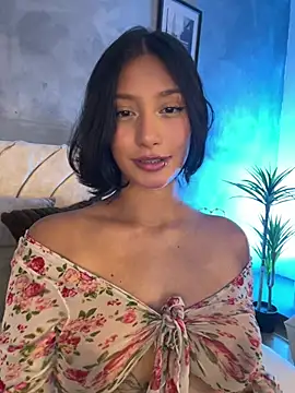 Snapshot of yazmin_rouse_ chatting on July 2026 03:37:01 AM yazmin rouse online show from July 2026 03:37:01 AM