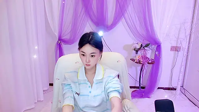 Snapshot of Tili_Lucky chatting on June 2026 11:21:02 AM Tili Lucky online show from June 2026 11:21:02 AM
