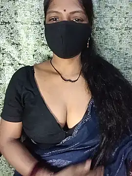 Juli 80 online show from July 2026 11:36:01 AM