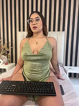 Snapshot of LiaDesire7 chatting on July 2026 05:12:01 AM LiaDesire7 online show from July 2026 05:12:01 AM
