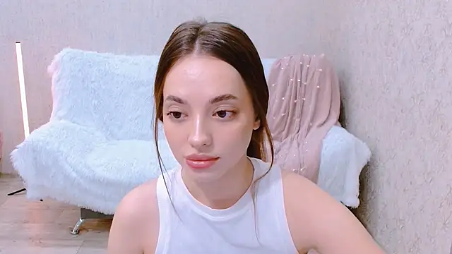 SiennaMia online show from June 2026 04:58:02 AM