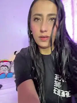 Snapshot of my__aleja chatting on May 2026 05:42:01 PM my aleja online show from May 2026 05:42:01 PM