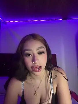 camil rayne online show from June 2026 04:52:02 AM