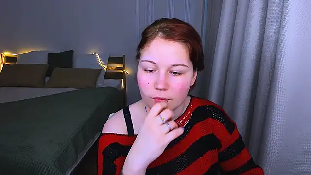 MiaLacrice online show from June 2026 03:21:02 AM