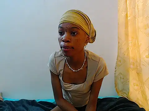 Snapshot of PetiteBarbie_05 chatting on June 2026 09:59:01 AM PetiteBarbie 05 online show from June 2026 09:59:01 AM